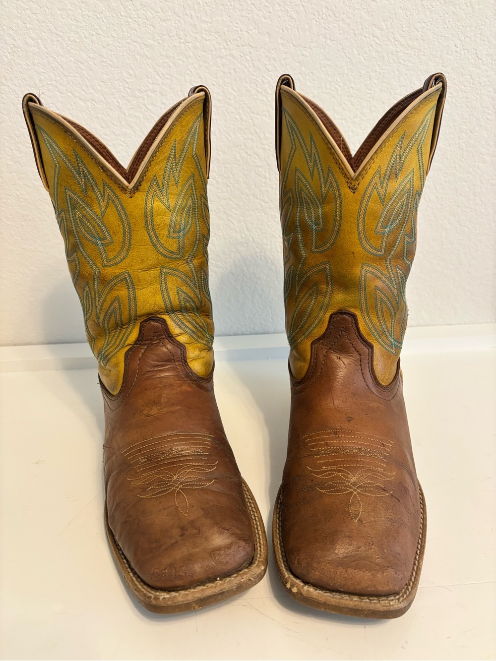 Justin Boots Mens Size 9.5D Brown yellow Leather Cowboy Western boots SE7515